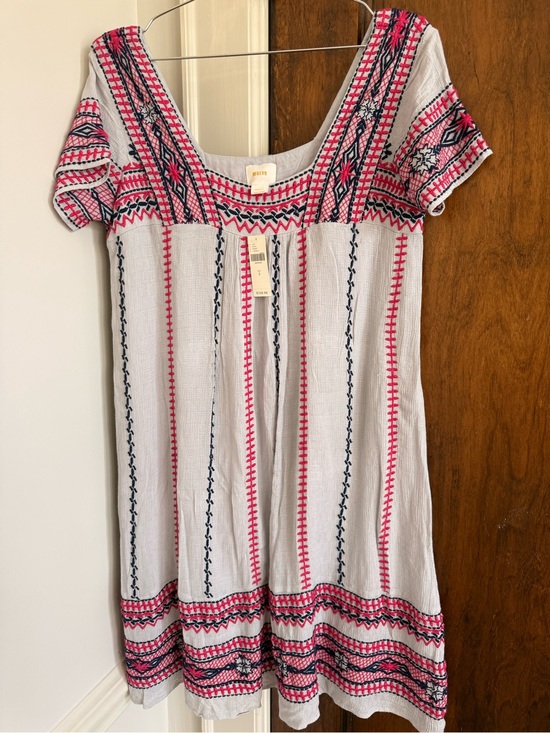 Anthropologie Tops - Anthropologie Pink & Navy Embroidery Dress